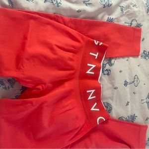 NVGTN Sport Seamless Leggings in Red (NWOT)